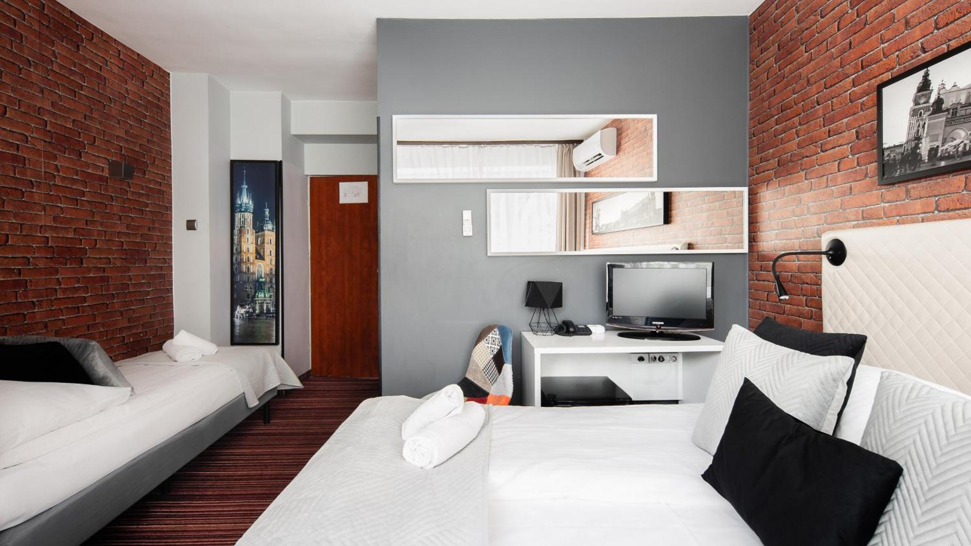 Hotel Delta Красков Екстериор снимка