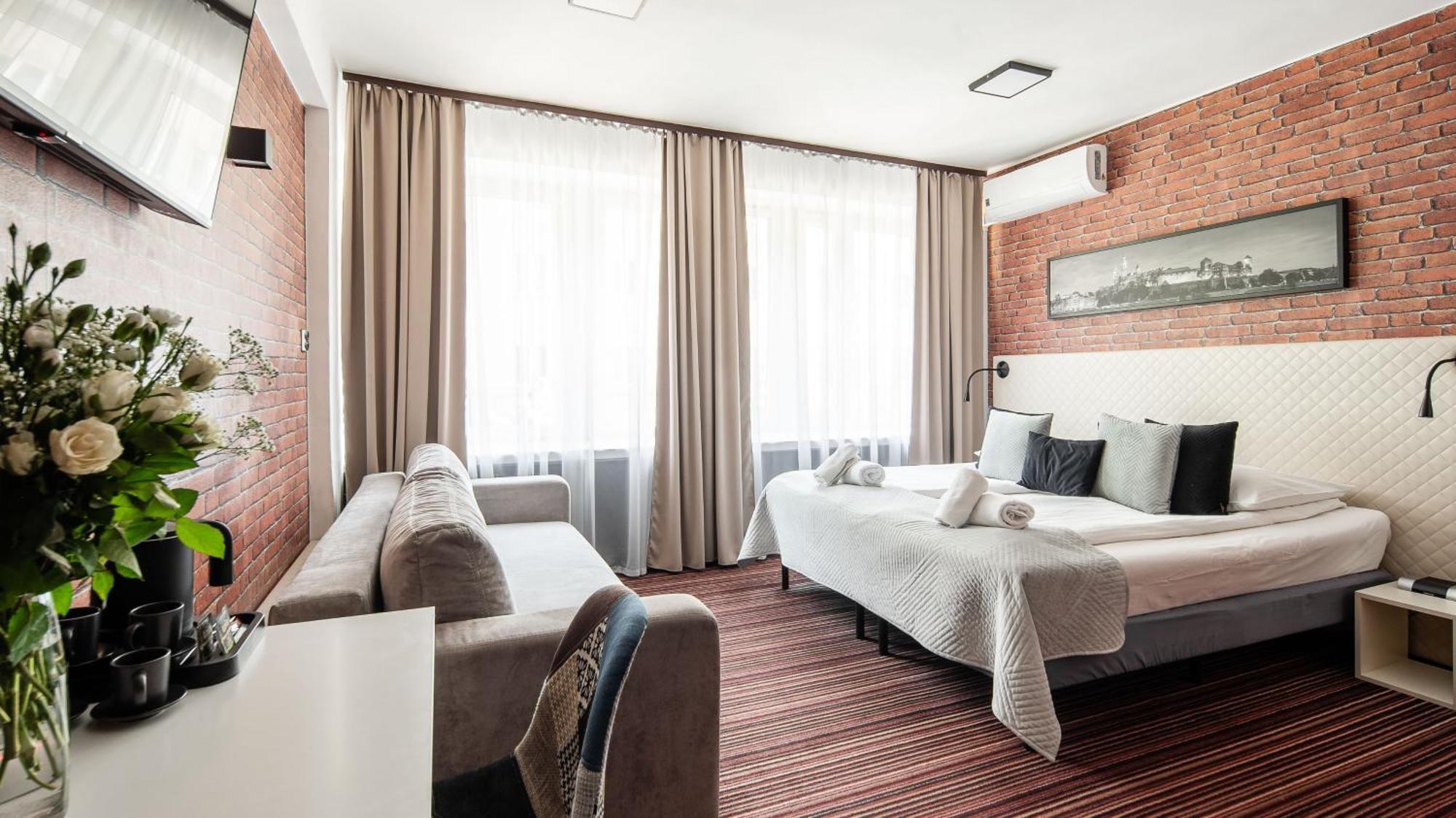 Hotel Delta Красков Екстериор снимка